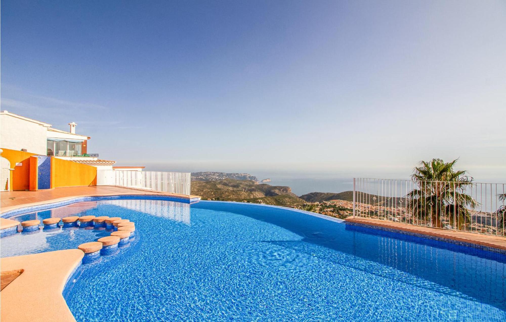 Nice Apartment In Cumbre Del Sol With Wifi Eksteriør bilde
